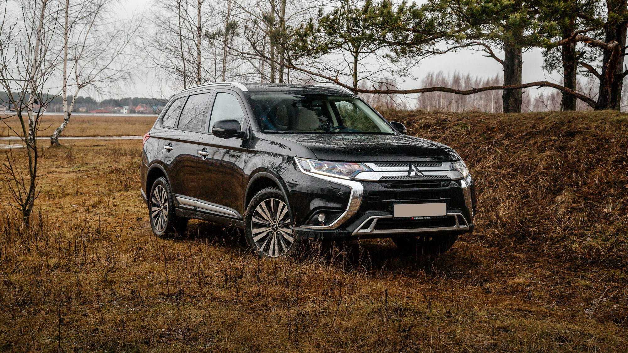 Купить Mitsubishi Outlander в Москве и Московской области у официального  дилера Авилон