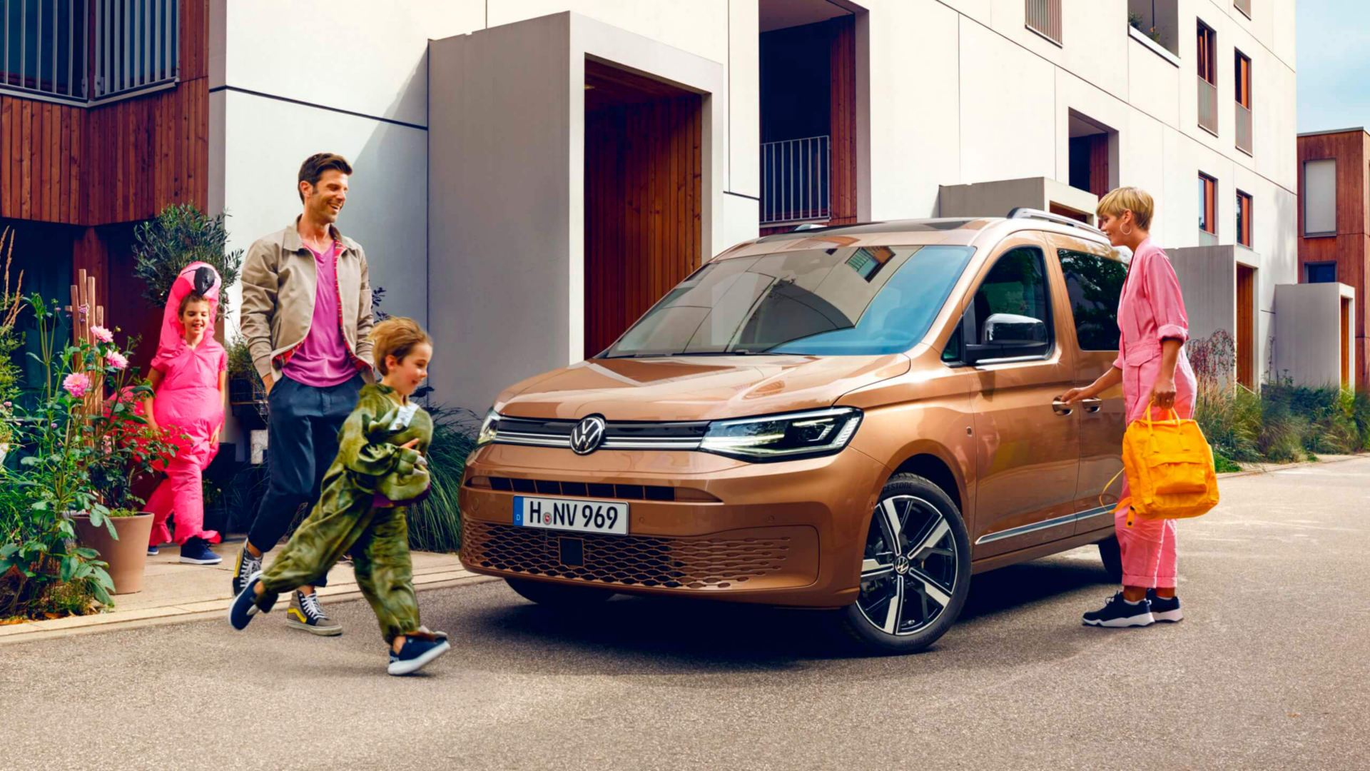 Купить Volkswagen Caddy в Москве: описание и фото, комплектации и цены  Фольксваген (VW) Кэдди у официального дилера Авилон