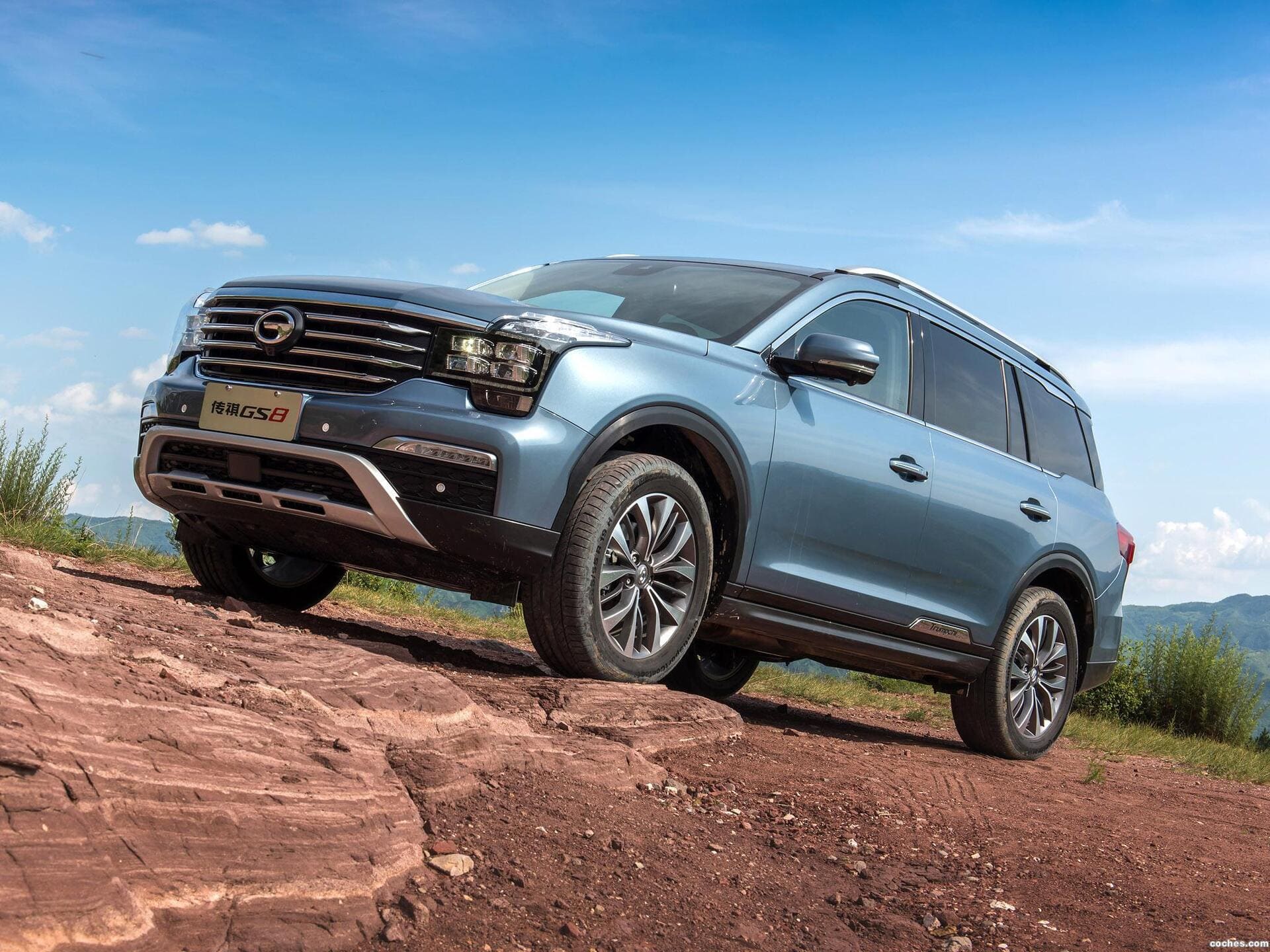 Gac gs8. Trumpchi gs8. GAC Trumpchi gs8. Кроссовер GAC gs8. Китайский внедорожник GAC gs8.