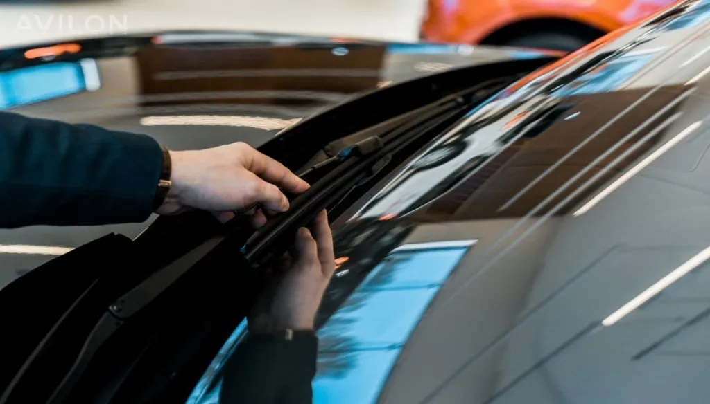 Сколько времени занимает замена лобового стекла и что делать пока его ...