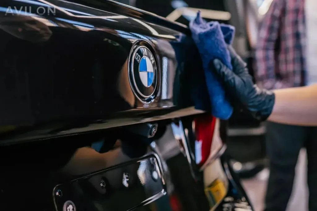 Как самому нанести жидкое стекло на авто?